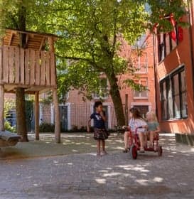 Monkey Donky Speelhuis Hamburgerstraat foto 8