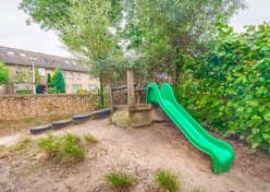 Spring, psz op stap Piramide