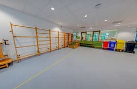 Spring, psz op stap Piramide 3