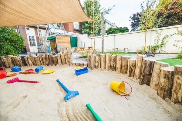 Partou KDV Laan Copes van Cattenburch 60 2