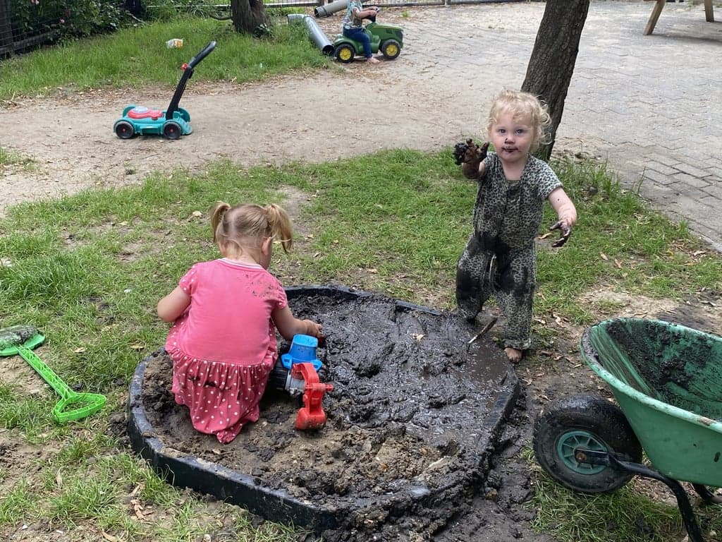 Laarsjes in de Polder B.V. foto 5