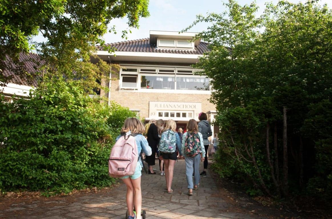 Les Petits Julianaschool foto 8