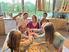 The Sunrise Club Op Stoom 3