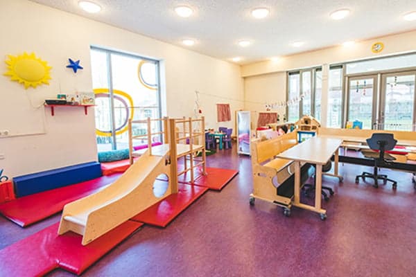 Partou KDV Mr D.U. Stikkerstraat 124 3