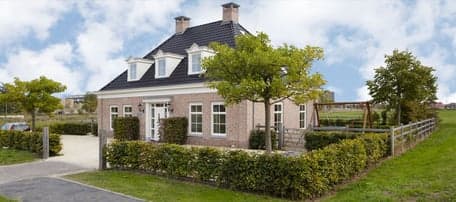 RIANT Pierre de Coubertinplein foto 4