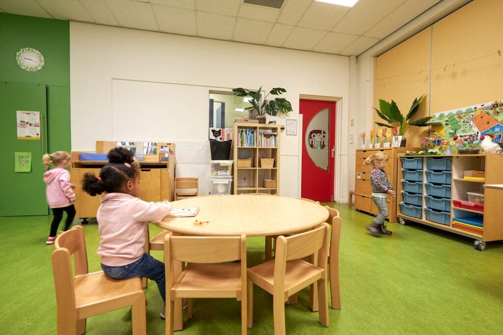 Doomijn POV Nassaulaan foto 4