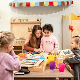 Peuteropvang Samen Spelen Blauwe School foto 4