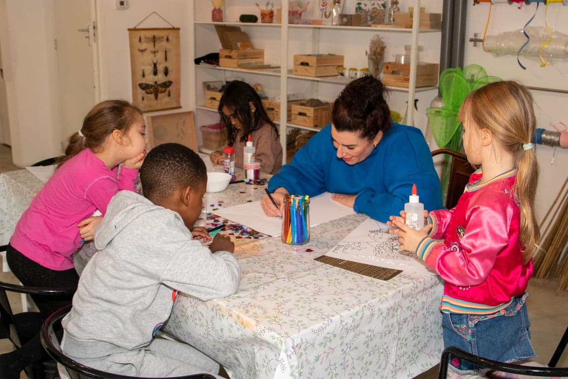 De Kleine Wereld Paradijsplein B.V.