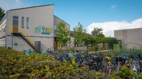 De Terp (hoofdgebouw)