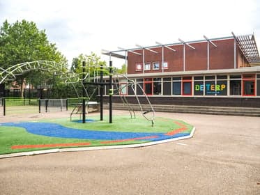 De Terp (hoofdgebouw) foto 7