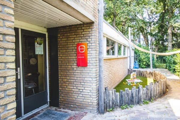 Burgemeester Roeringlaan 2