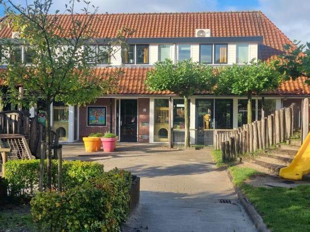 Basker - Leeuwenstein