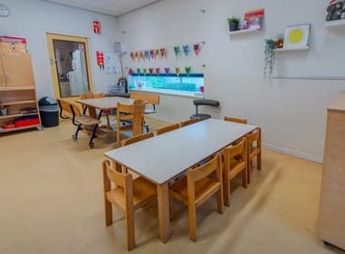 Spring, High 5 foto 7