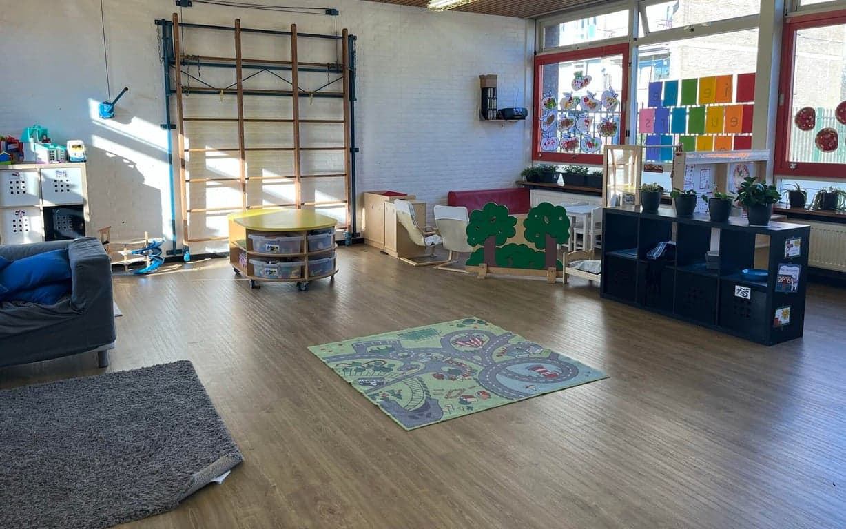 H3O Peuteropvang De Regenboog Volkerakweg foto 6