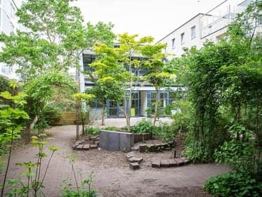 Basker - Overtoom 373F 2